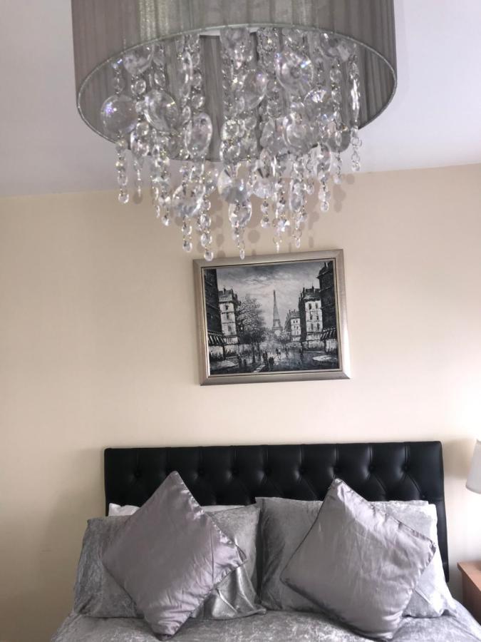 Trinity Apartments Four 1-Bedroom Apts Waterford City Centre Buitenkant foto
