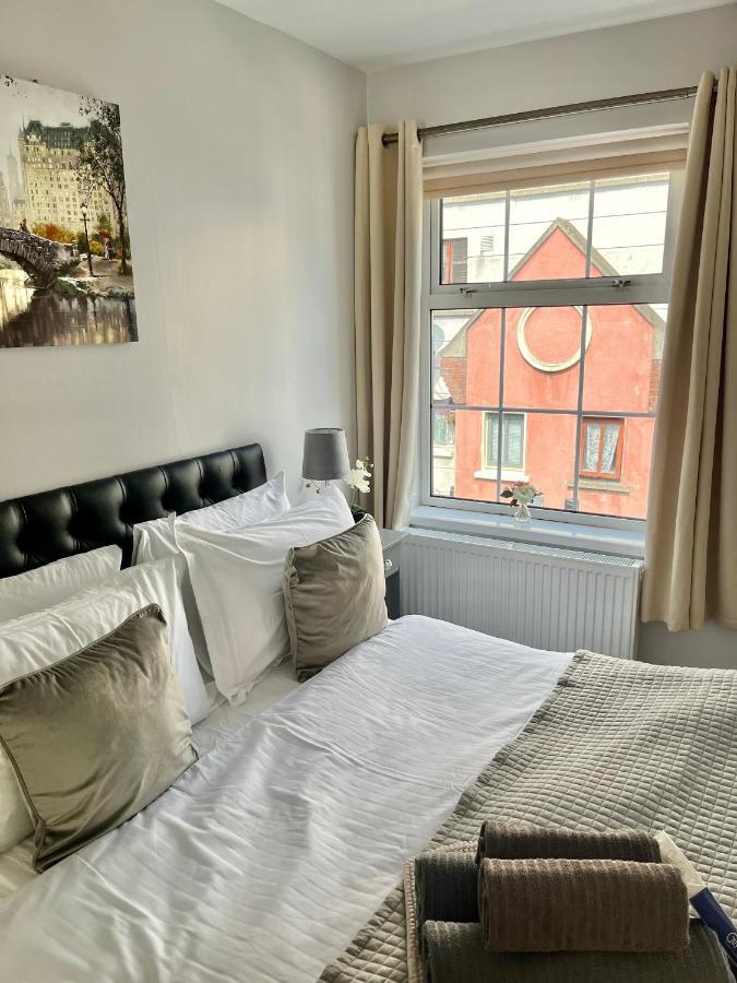 Trinity Apartments Four 1-Bedroom Apts Waterford City Centre Buitenkant foto