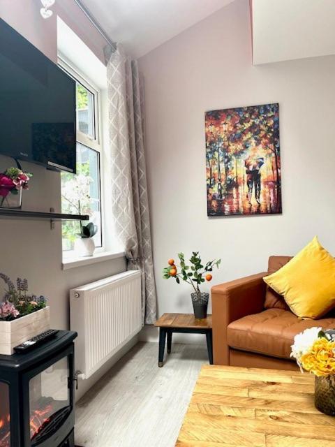 Trinity Apartments Four 1-Bedroom Apts Waterford City Centre Buitenkant foto